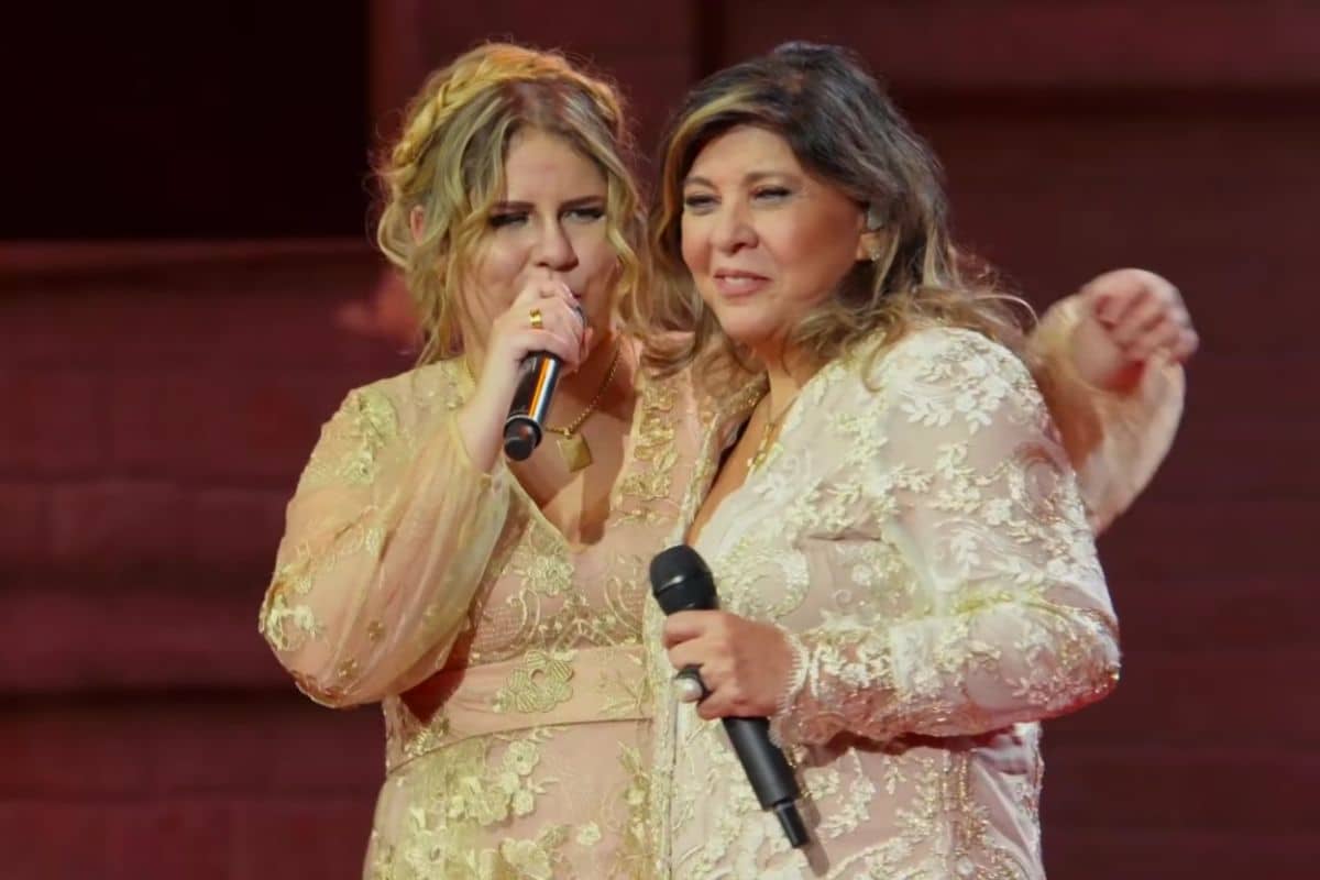 Roberta Miranda mostra admiração por Marília Mendonça (Foto: Reprodução/YouTube)