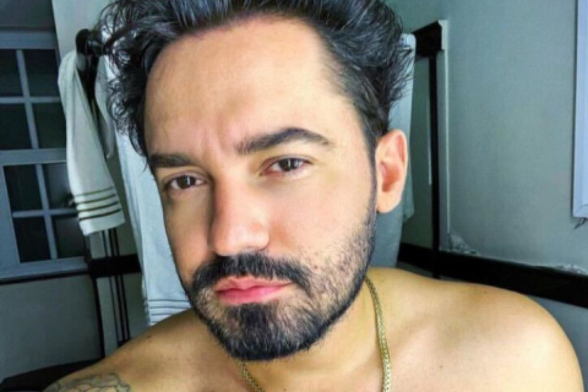 O cantor sertanejo Fernando Zor é visto em uma pescaria descontraída