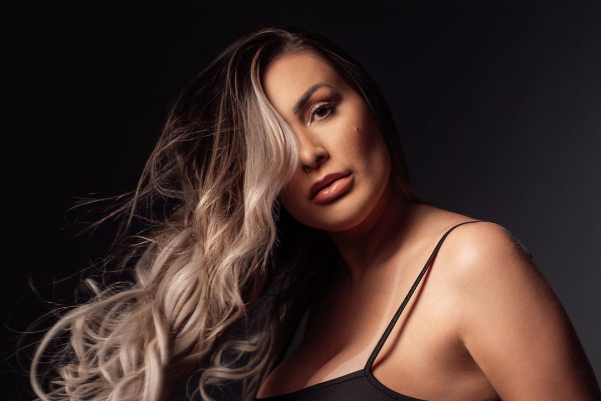 Andressa Urach tem caso com cantor sertanejo famoso exposto - Sertanejo na  Certa