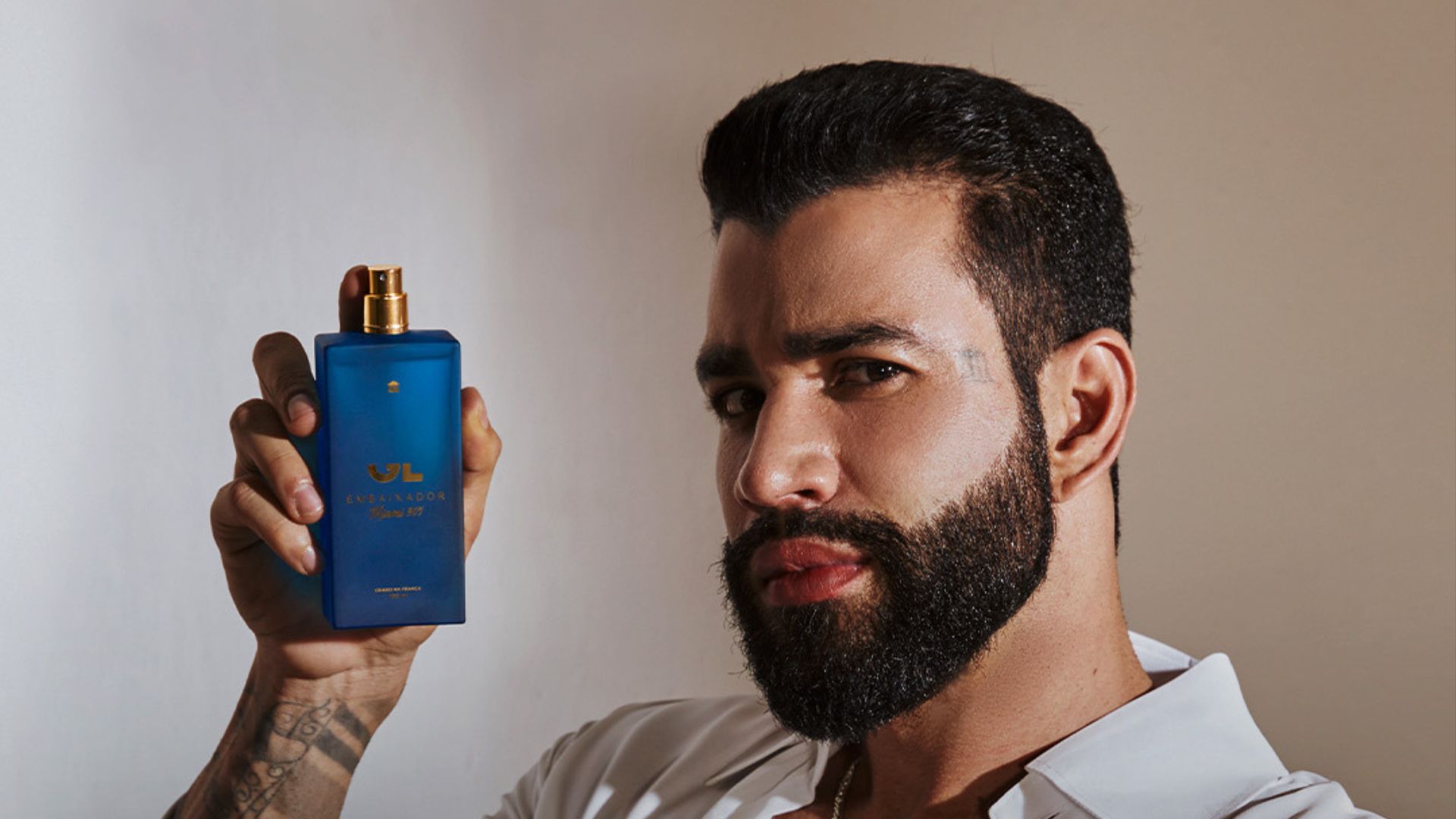 Gusttavo Lima anuncia novo produto feminino no Clube GL (Foto: Divulgação)